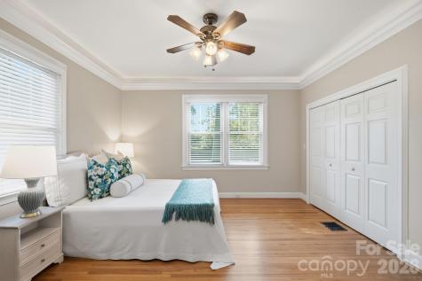 1624 S New Hope Road Gastonia NC 28054