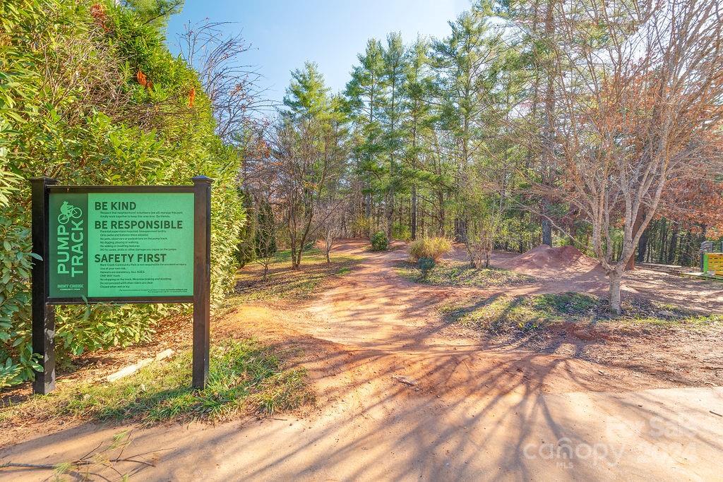 23 Auburndale Drive Asheville NC 28806