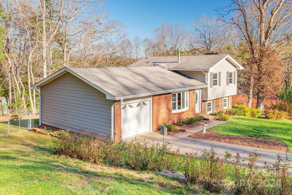 23 Auburndale Drive Asheville NC 28806