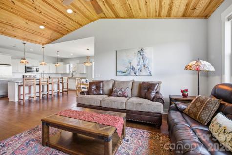 82 Blacksmith Run Drive Hendersonville NC 28792
