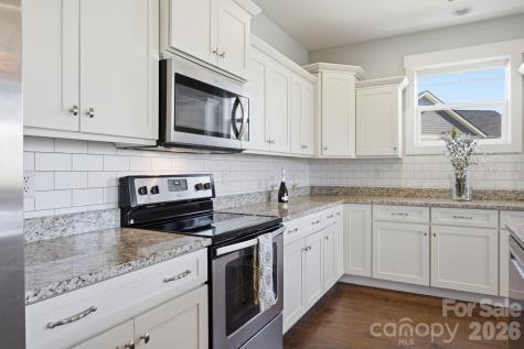 82 Blacksmith Run Drive Hendersonville NC 28792
