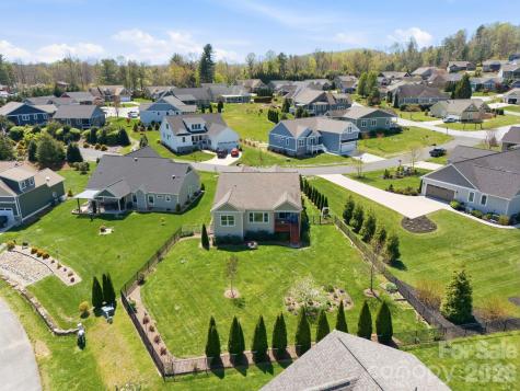 82 Blacksmith Run Drive Hendersonville NC 28792