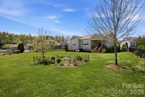 82 Blacksmith Run Drive Hendersonville NC 28792