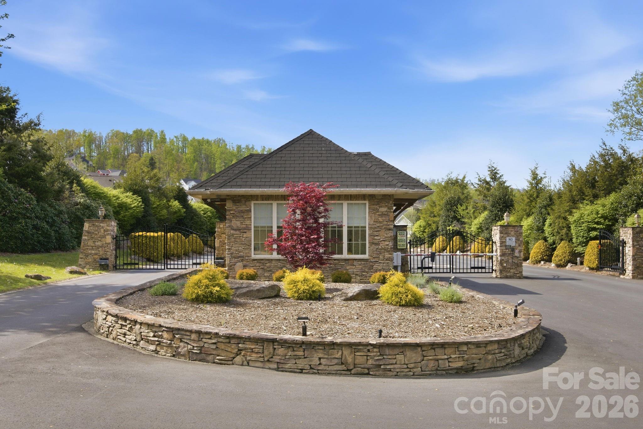82 Blacksmith Run Drive Hendersonville NC 28792