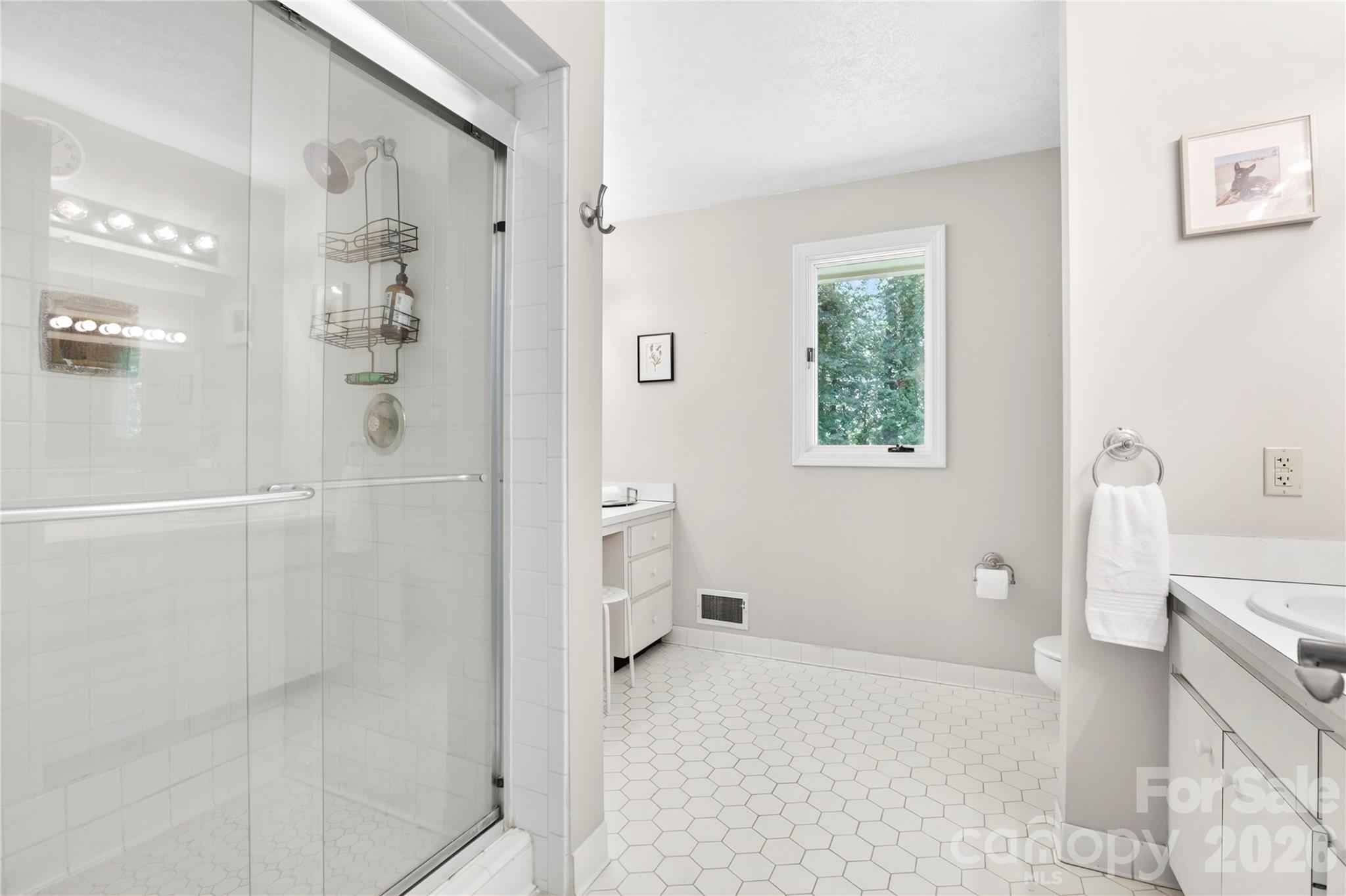 711 Oak Terrace Lane Hendersonville NC 28791