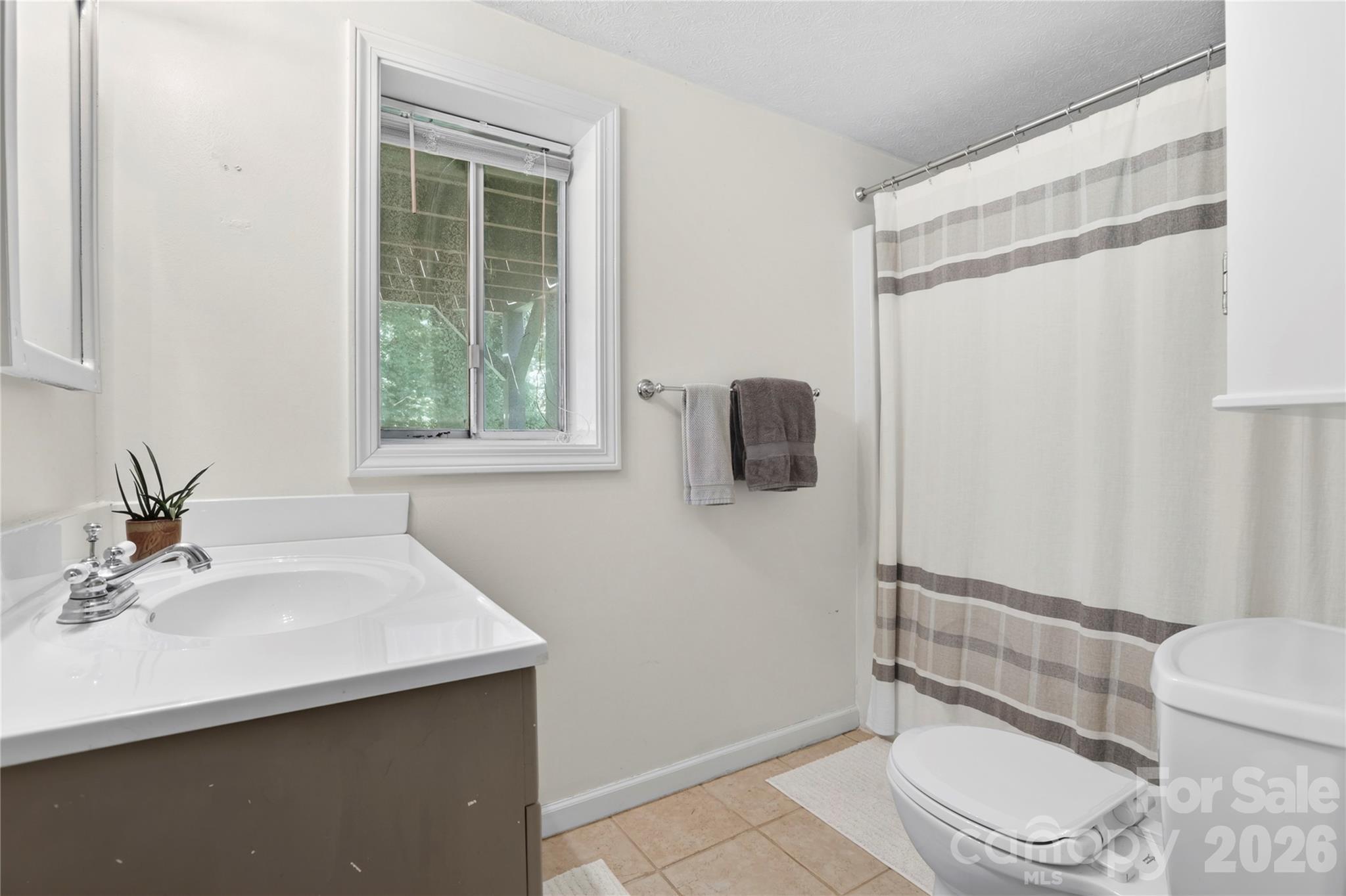711 Oak Terrace Lane Hendersonville NC 28791
