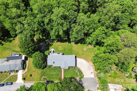 711 Oak Terrace Lane Hendersonville NC 28791