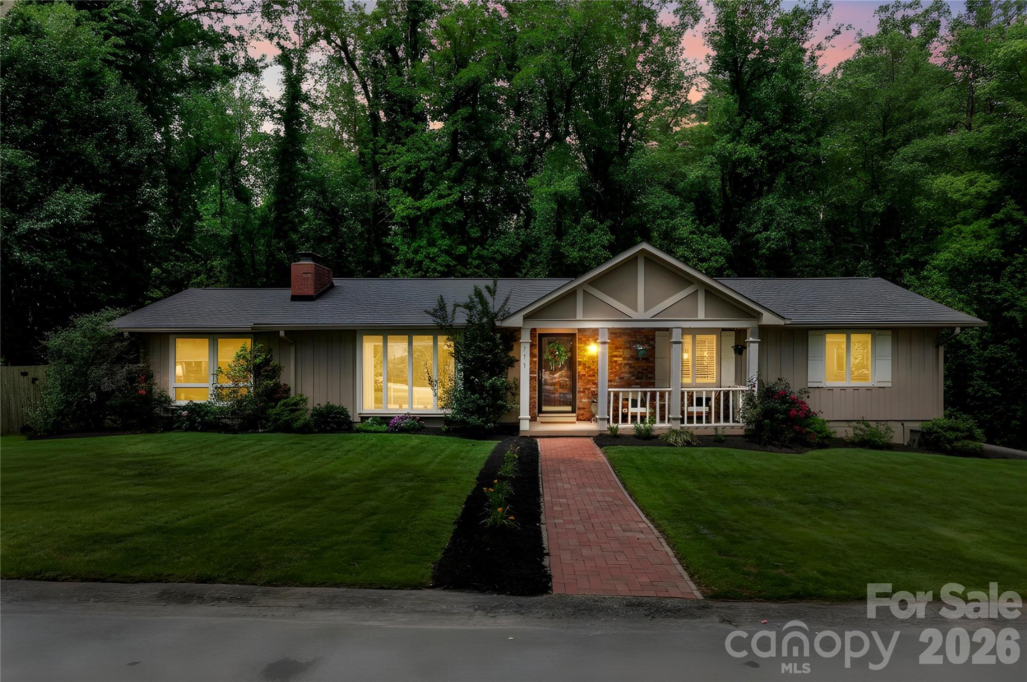 711 Oak Terrace Lane Hendersonville NC 28791
