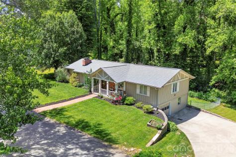711 Oak Terrace Lane Hendersonville NC 28791