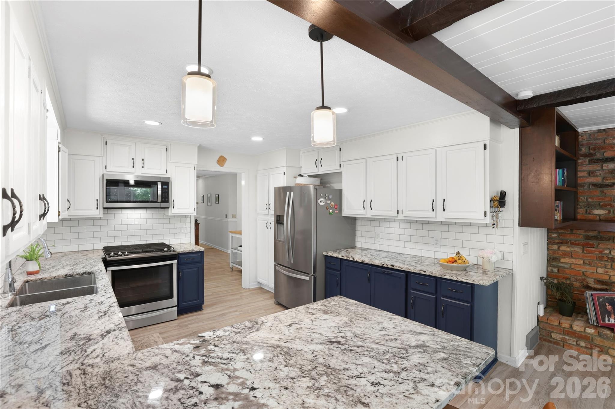 711 Oak Terrace Lane Hendersonville NC 28791