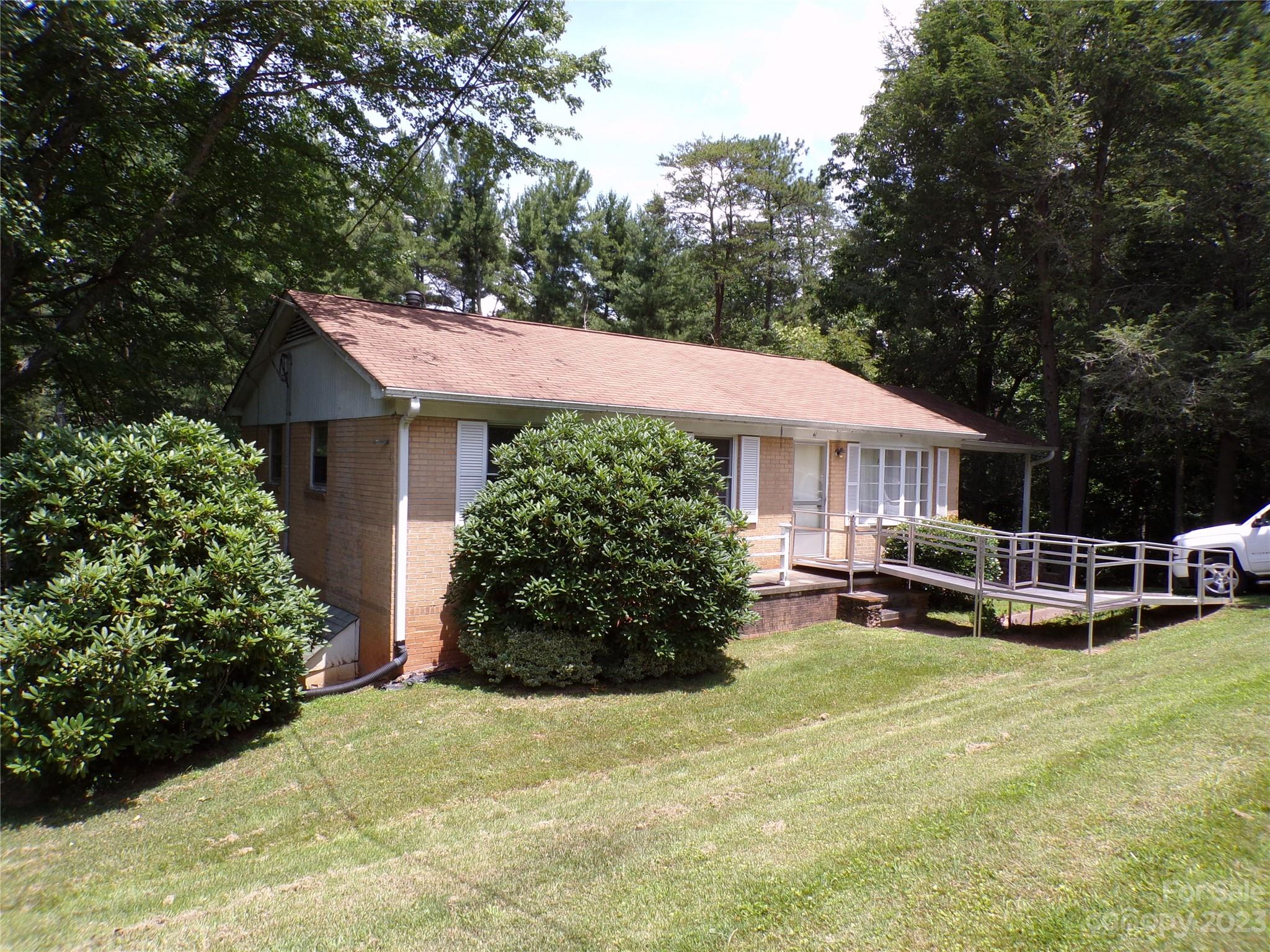 41 Hornot Circle Asheville NC 28806