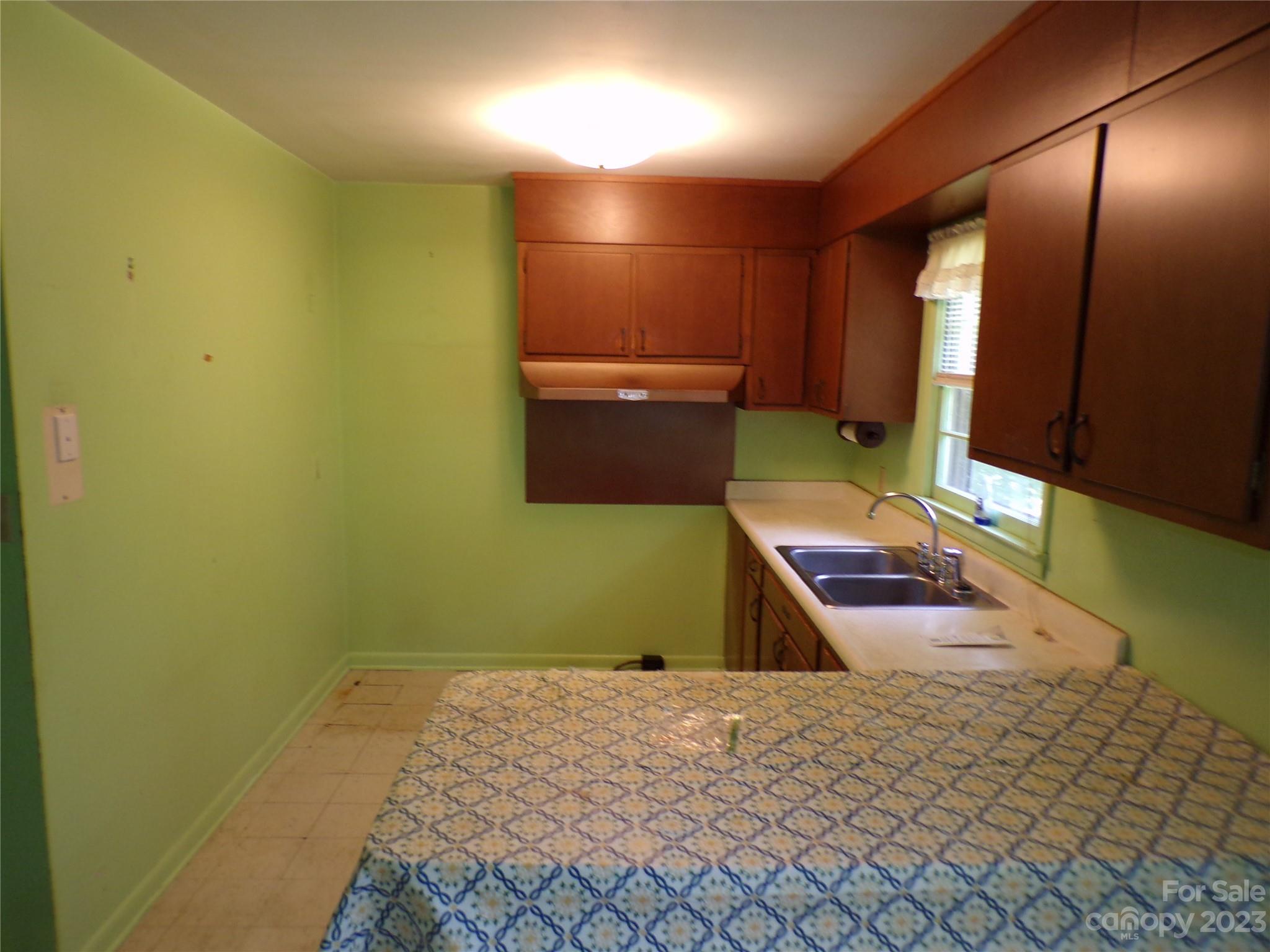 41 Hornot Circle Asheville NC 28806