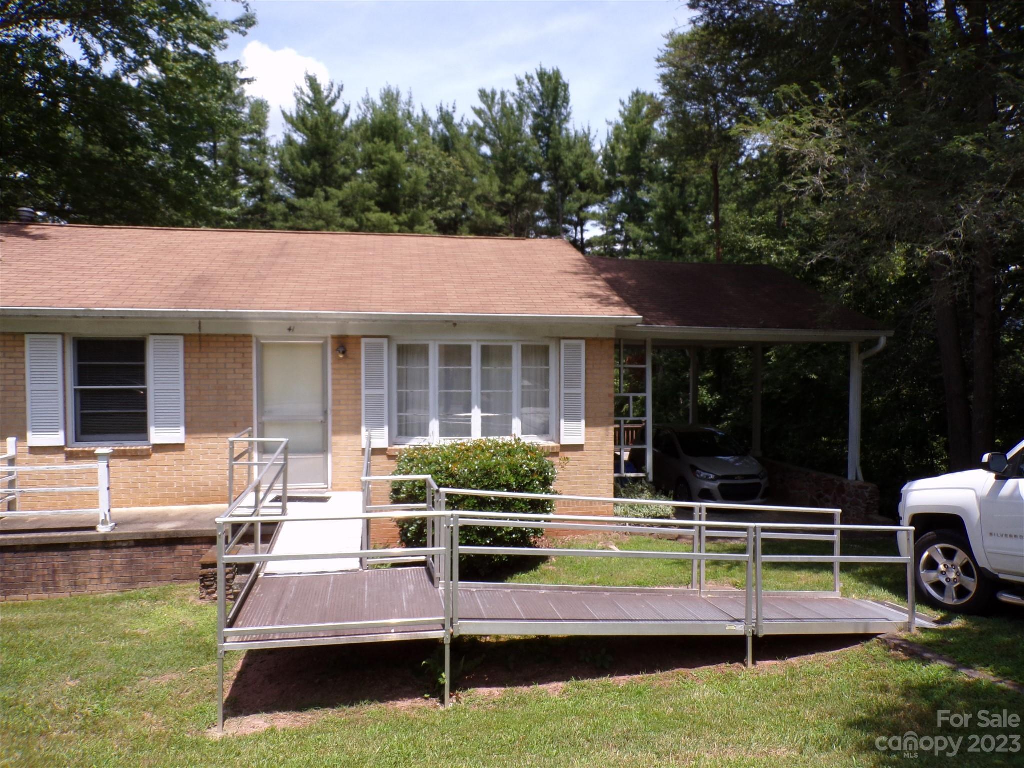 41 Hornot Circle Asheville NC 28806