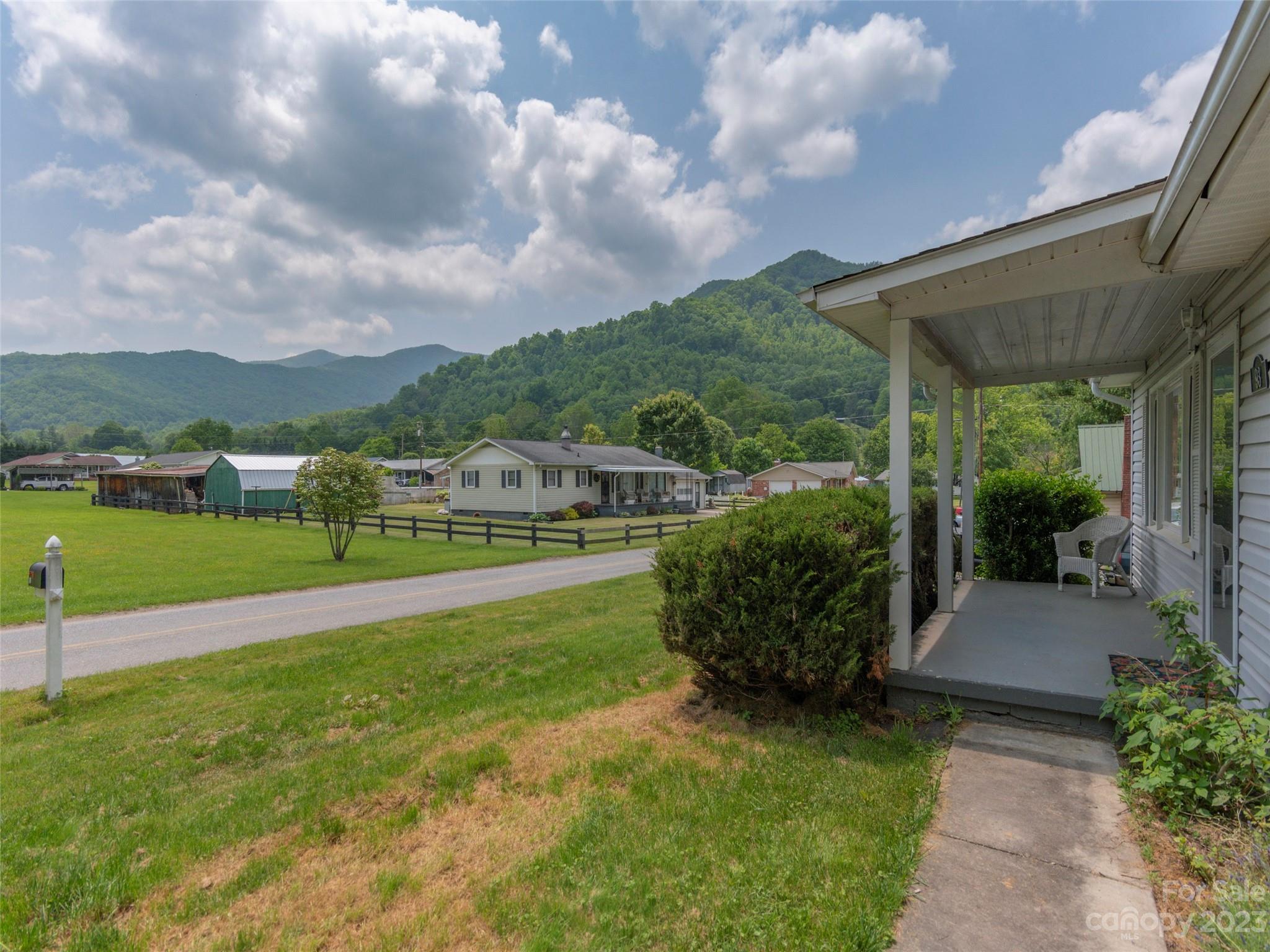 93 Valley View Circle Waynesville NC 28786