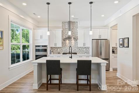 1002 Parkes Street Matthews NC 28105