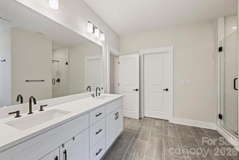 1002 Parkes Street Matthews NC 28105