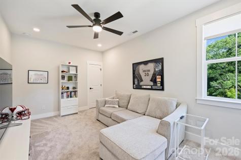 1002 Parkes Street Matthews NC 28105