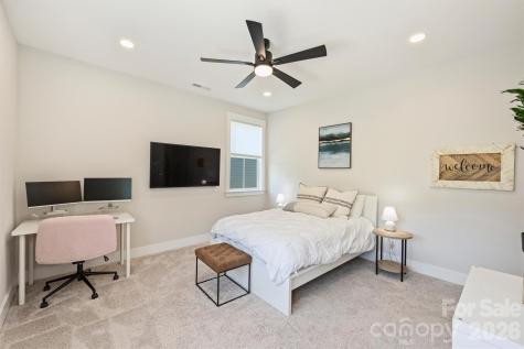 1002 Parkes Street Matthews NC 28105