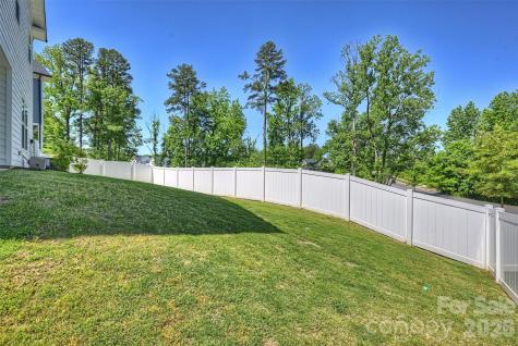 1002 Parkes Street Matthews NC 28105