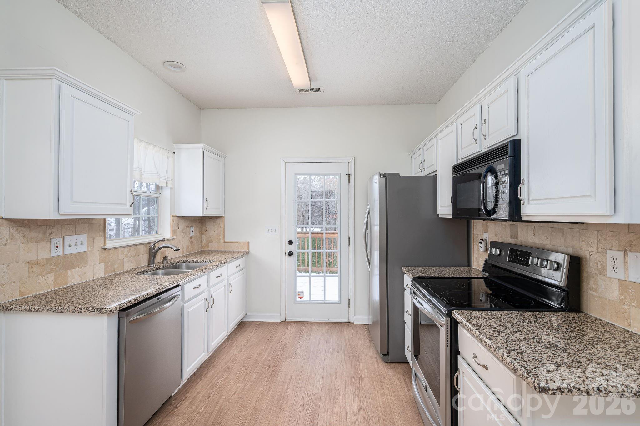 2816 Robyns Glen Drive Charlotte NC 28269