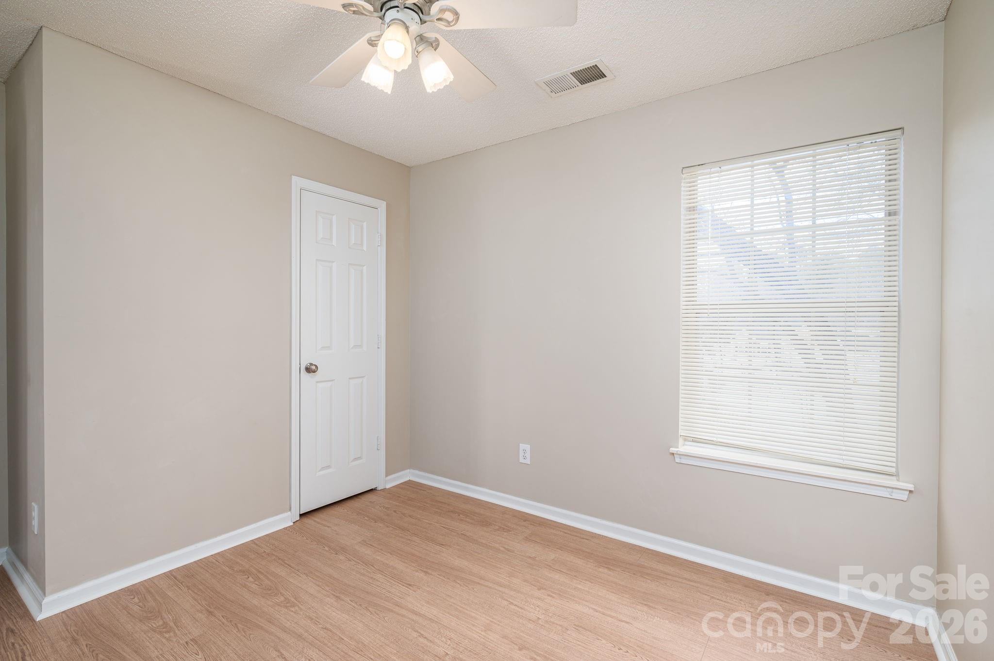2816 Robyns Glen Drive Charlotte NC 28269