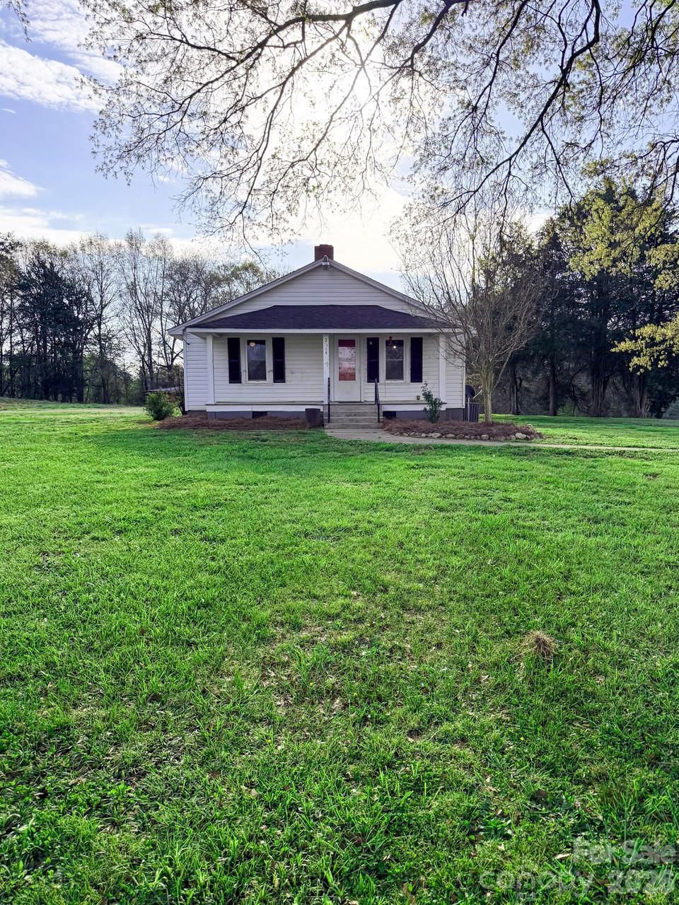 2114 Shelby Highway Blacksburg SC 29702