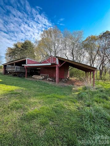 2114 Shelby Highway Blacksburg SC 29702