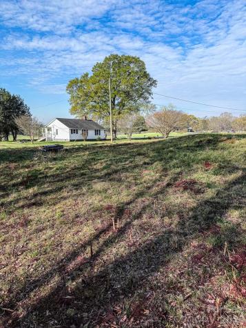 2114 Shelby Highway Blacksburg SC 29702