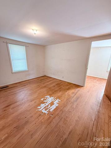 2114 Shelby Highway Blacksburg SC 29702