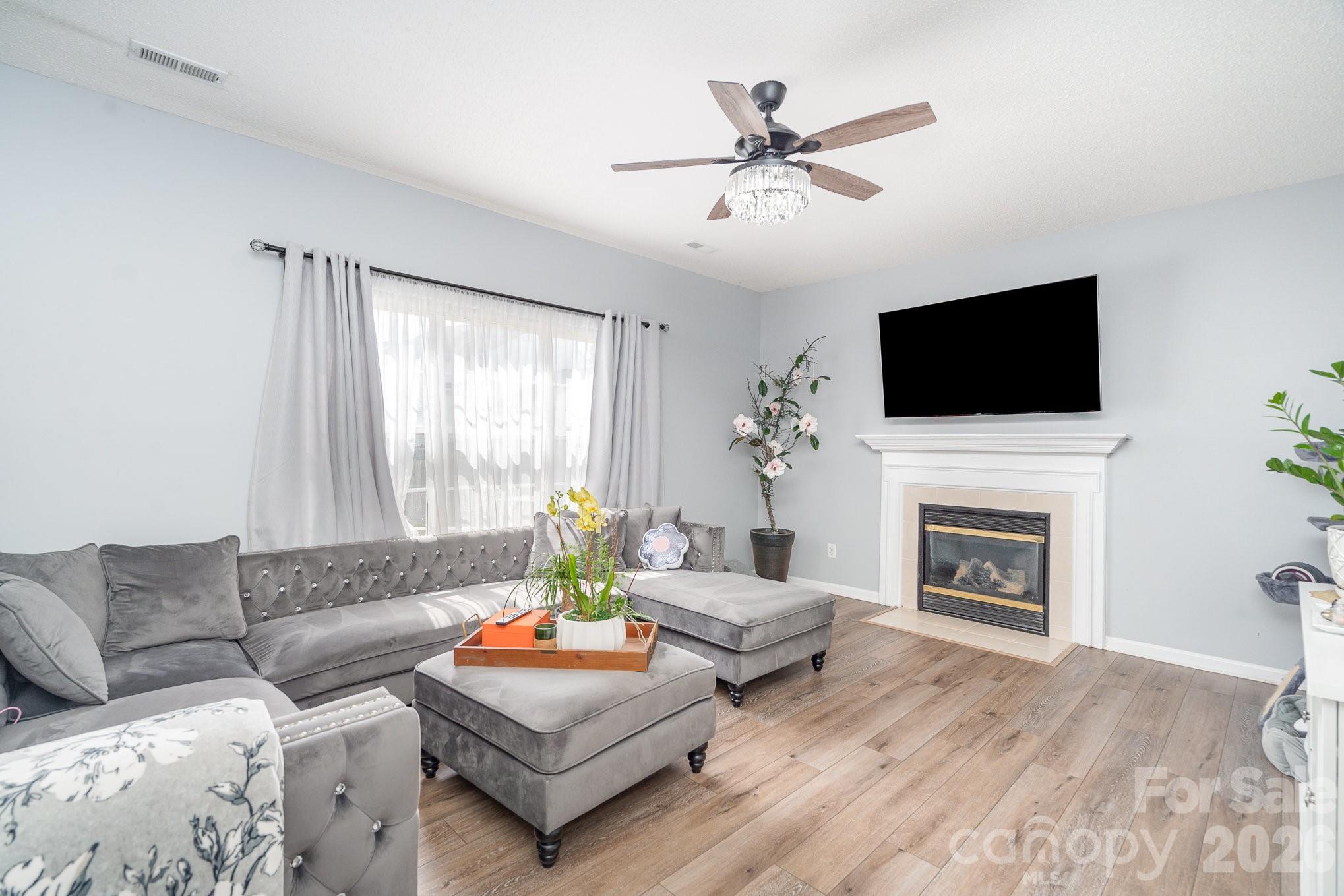 407 Goodloe Drive Charlotte NC 28262