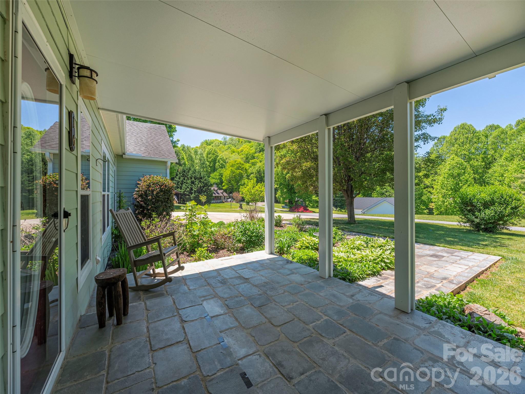 16 Chinaberry Court Waynesville NC 28785