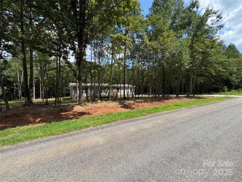 2347 Wagon Wheel Road Yadkinville NC 27055
