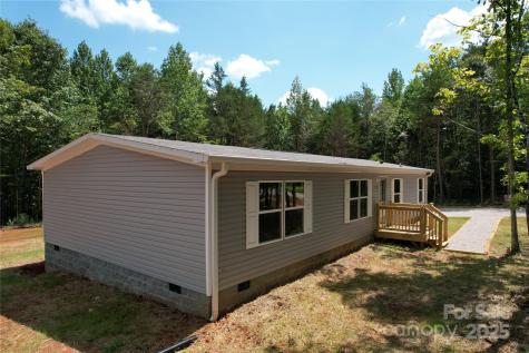 2347 Wagon Wheel Road Yadkinville NC 27055