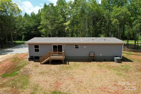 2347 Wagon Wheel Road Yadkinville NC 27055