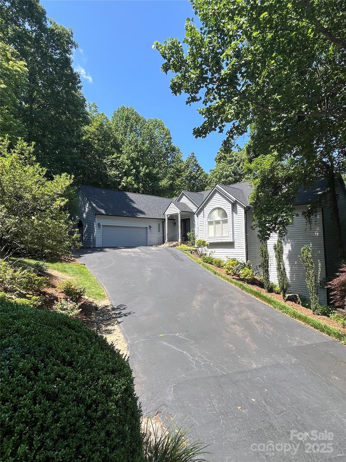 135 Poplar Loop Flat Rock NC 28731