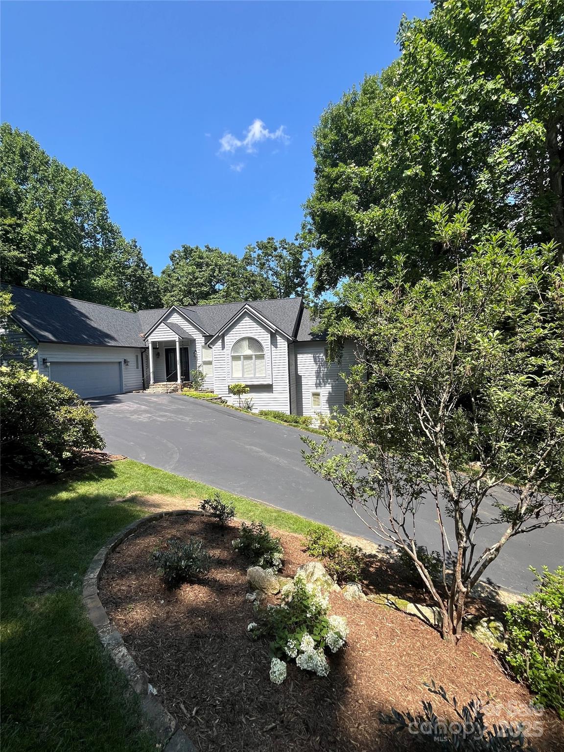 135 Poplar Loop Flat Rock NC 28731