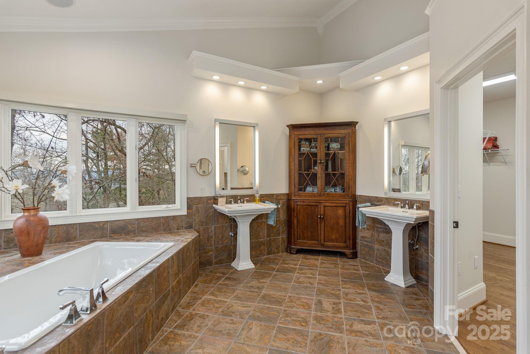 135 Poplar Loop Flat Rock NC 28731