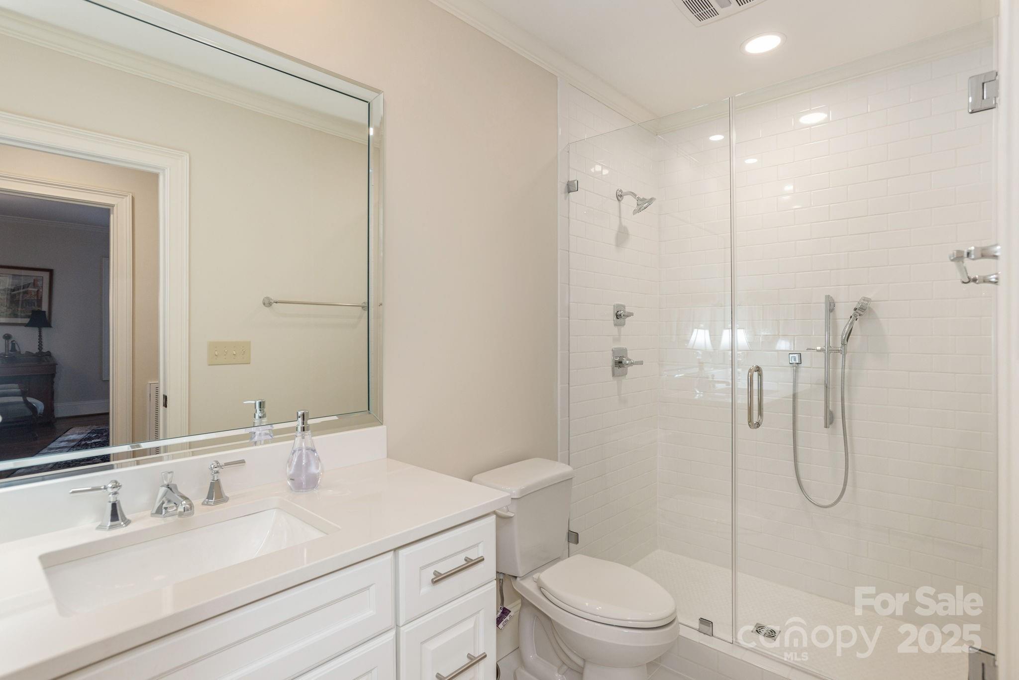 135 Poplar Loop Flat Rock NC 28731