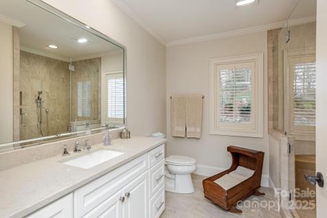 135 Poplar Loop Flat Rock NC 28731
