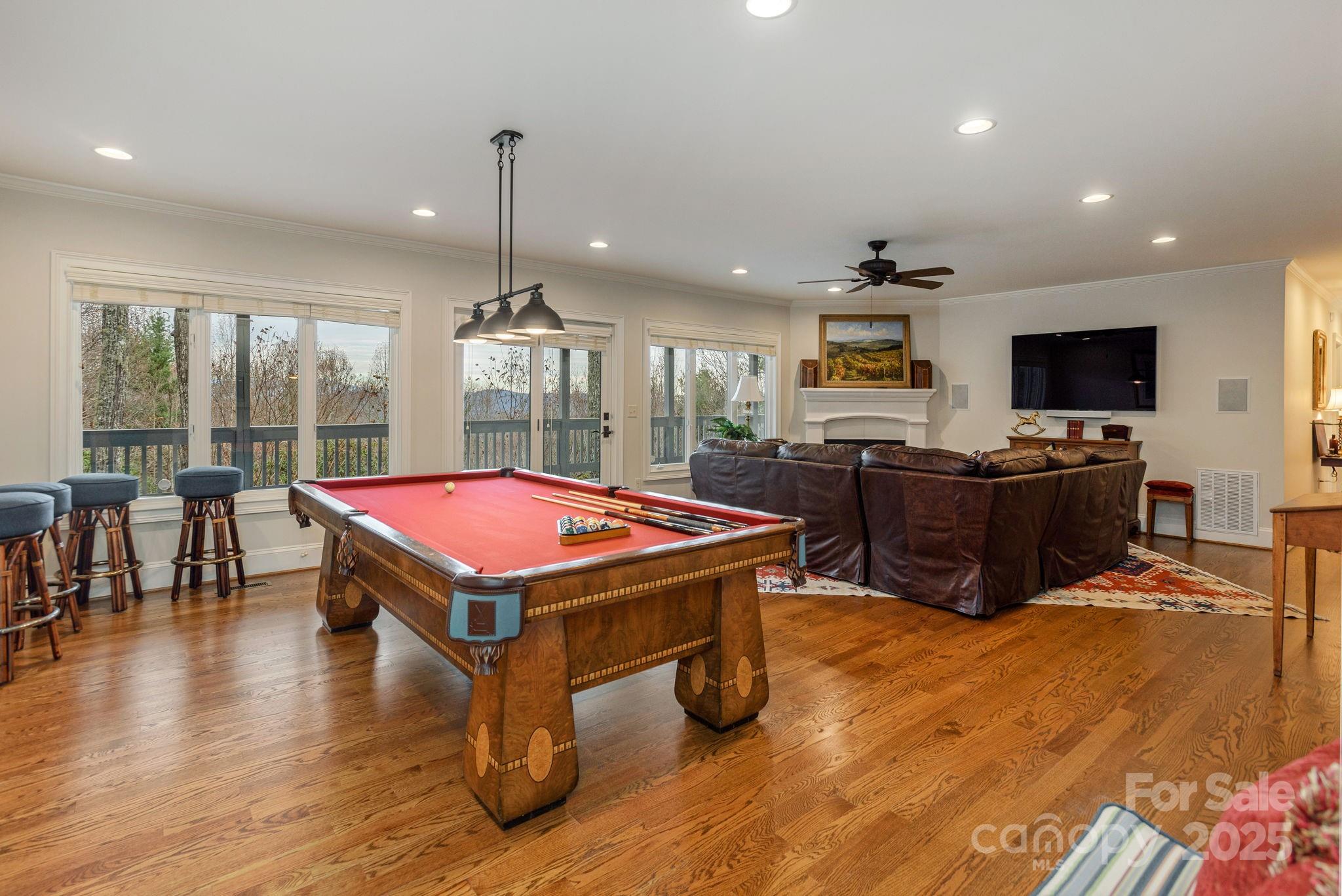 135 Poplar Loop Flat Rock NC 28731