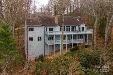 135 Poplar Loop Flat Rock NC 28731