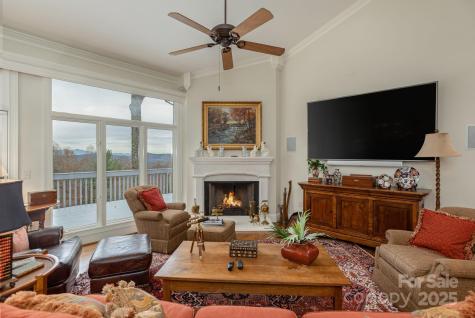 135 Poplar Loop Flat Rock NC 28731