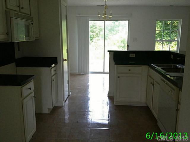 2048 Pimpernel Road Charlotte NC 28213