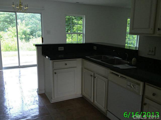 2048 Pimpernel Road Charlotte NC 28213