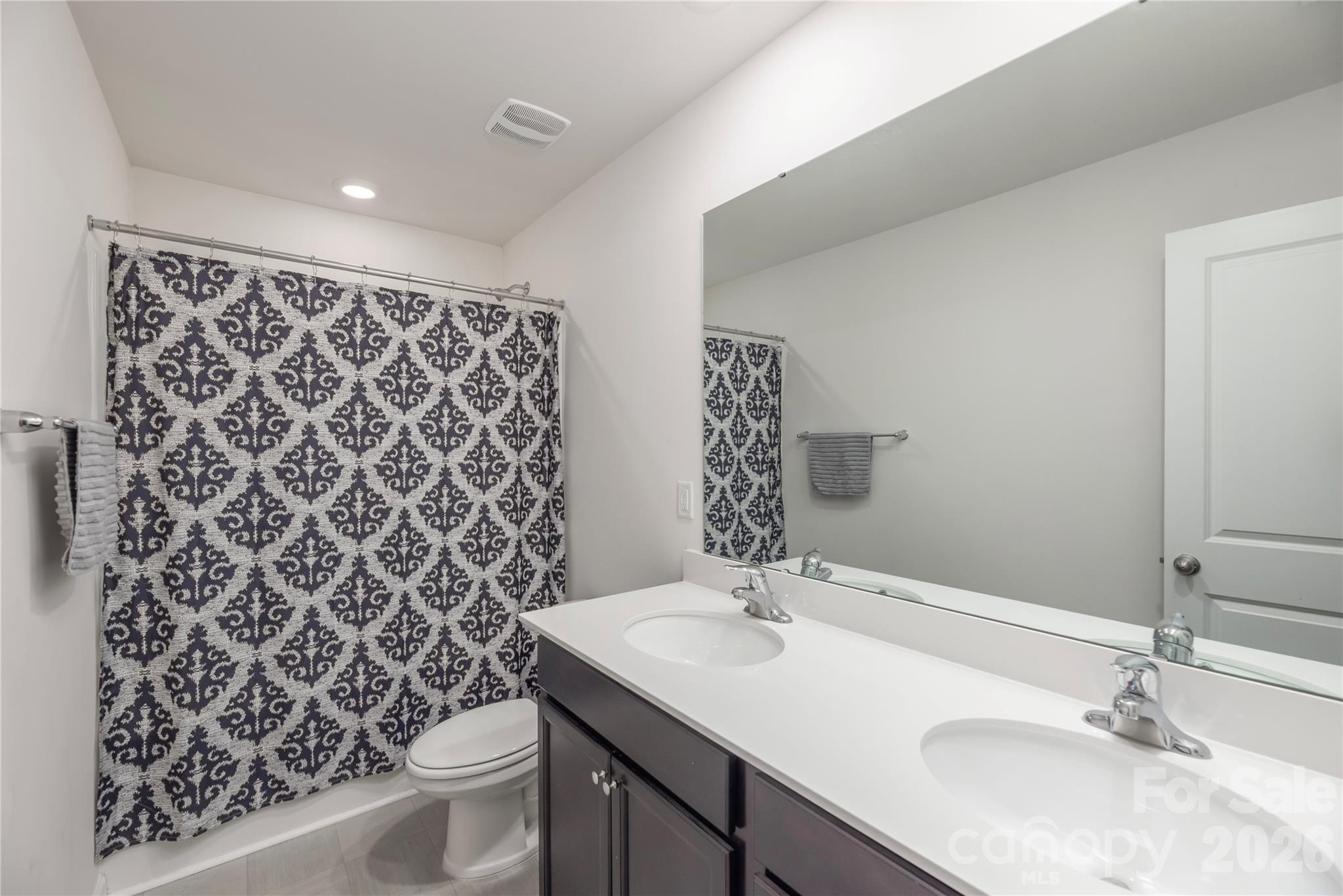 220 Roper Street Candler NC 28715