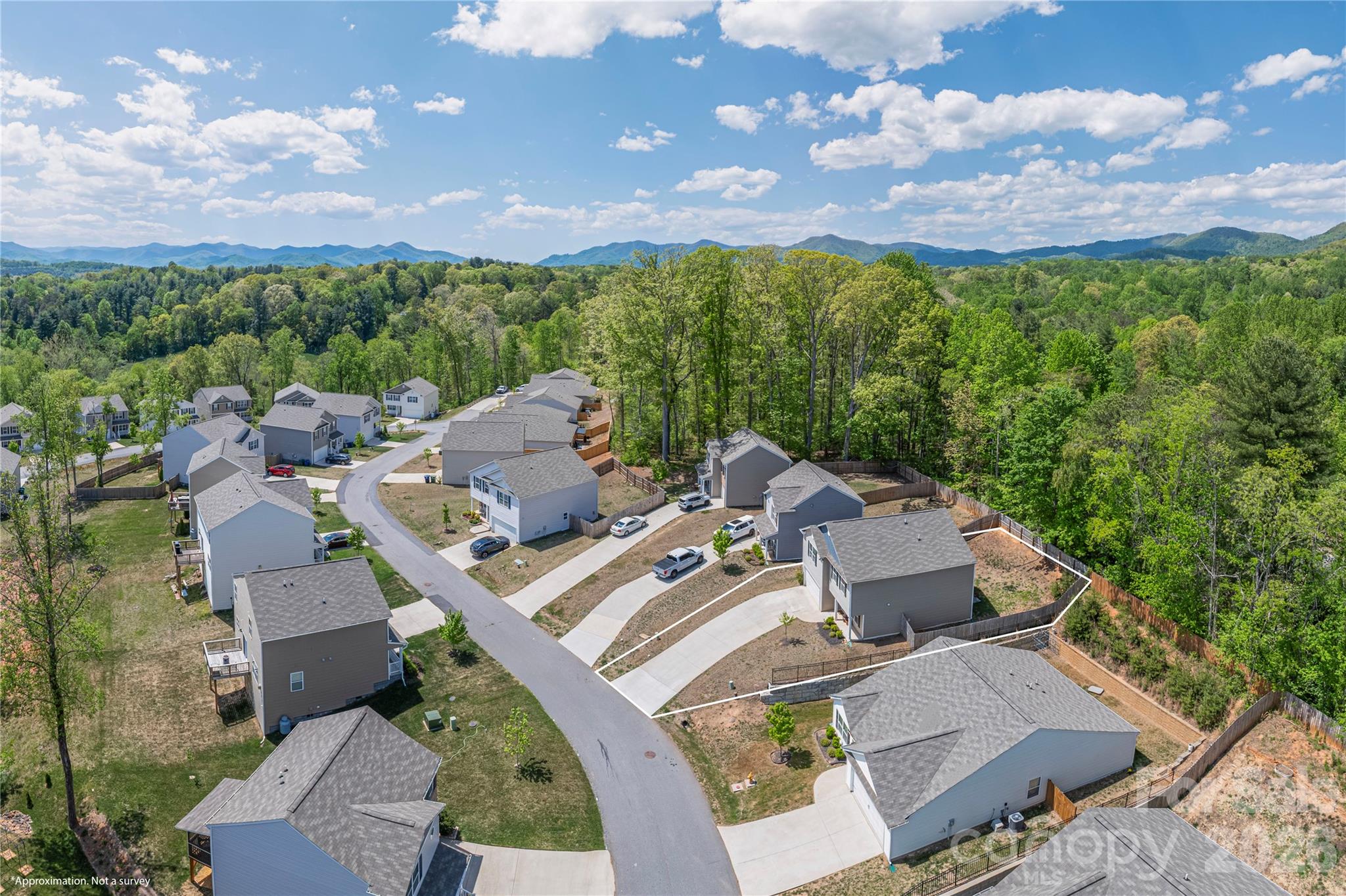 220 Roper Street Candler NC 28715
