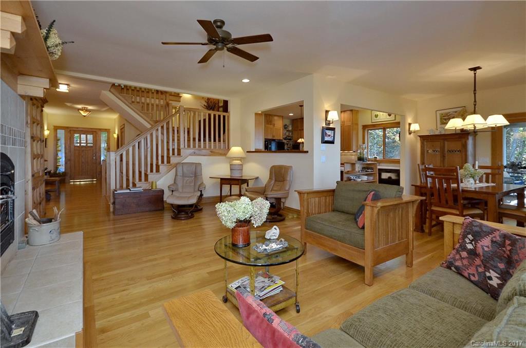 24 Ridgeview Way Asheville NC 28803