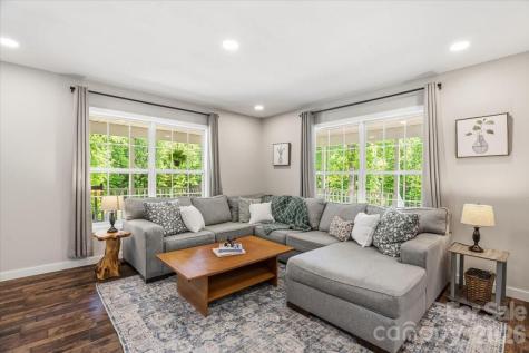 714 River Bend Drive Mars Hill NC 28754