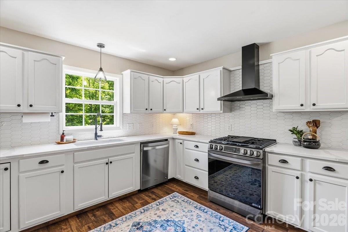 714 River Bend Drive Mars Hill NC 28754