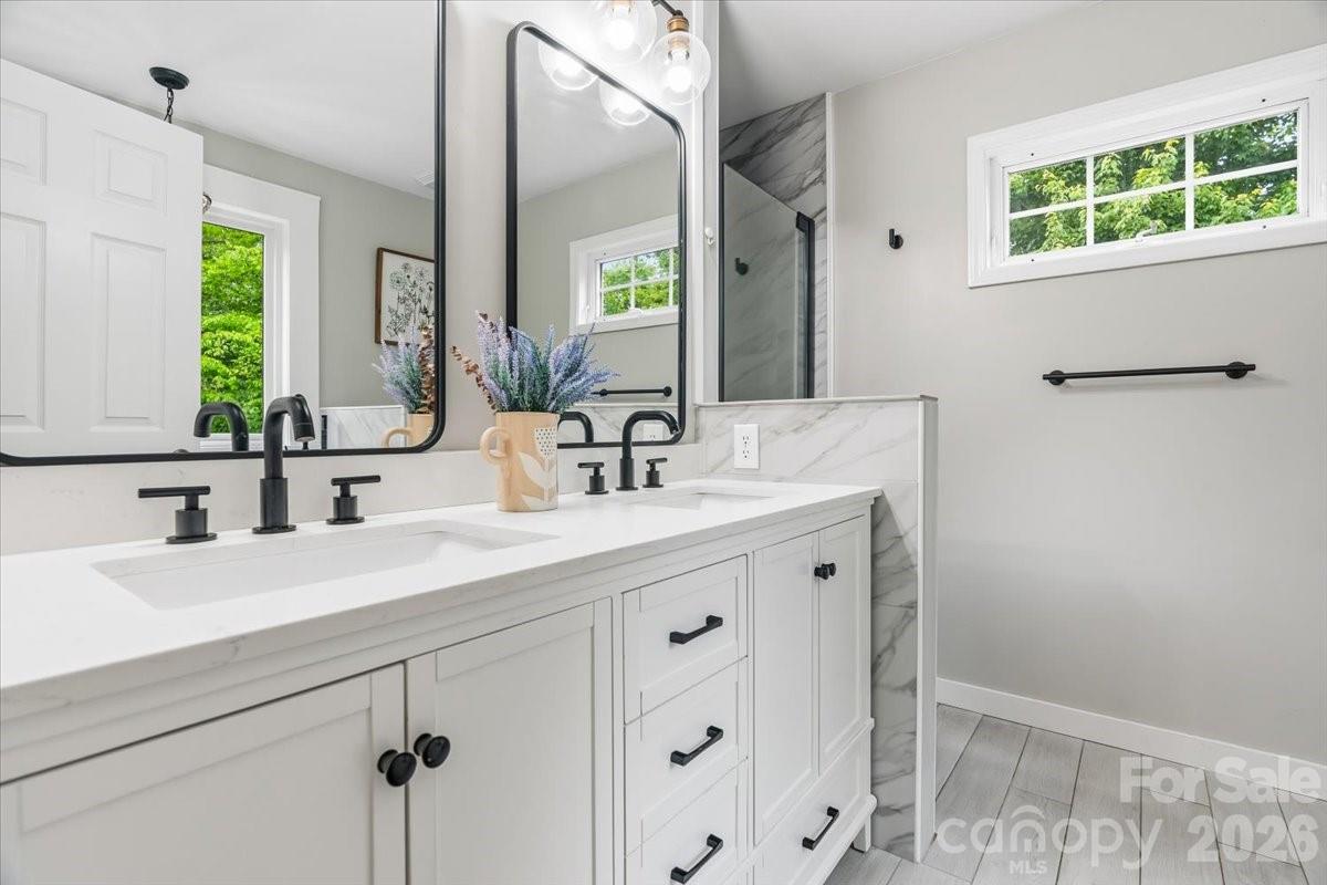 714 River Bend Drive Mars Hill NC 28754
